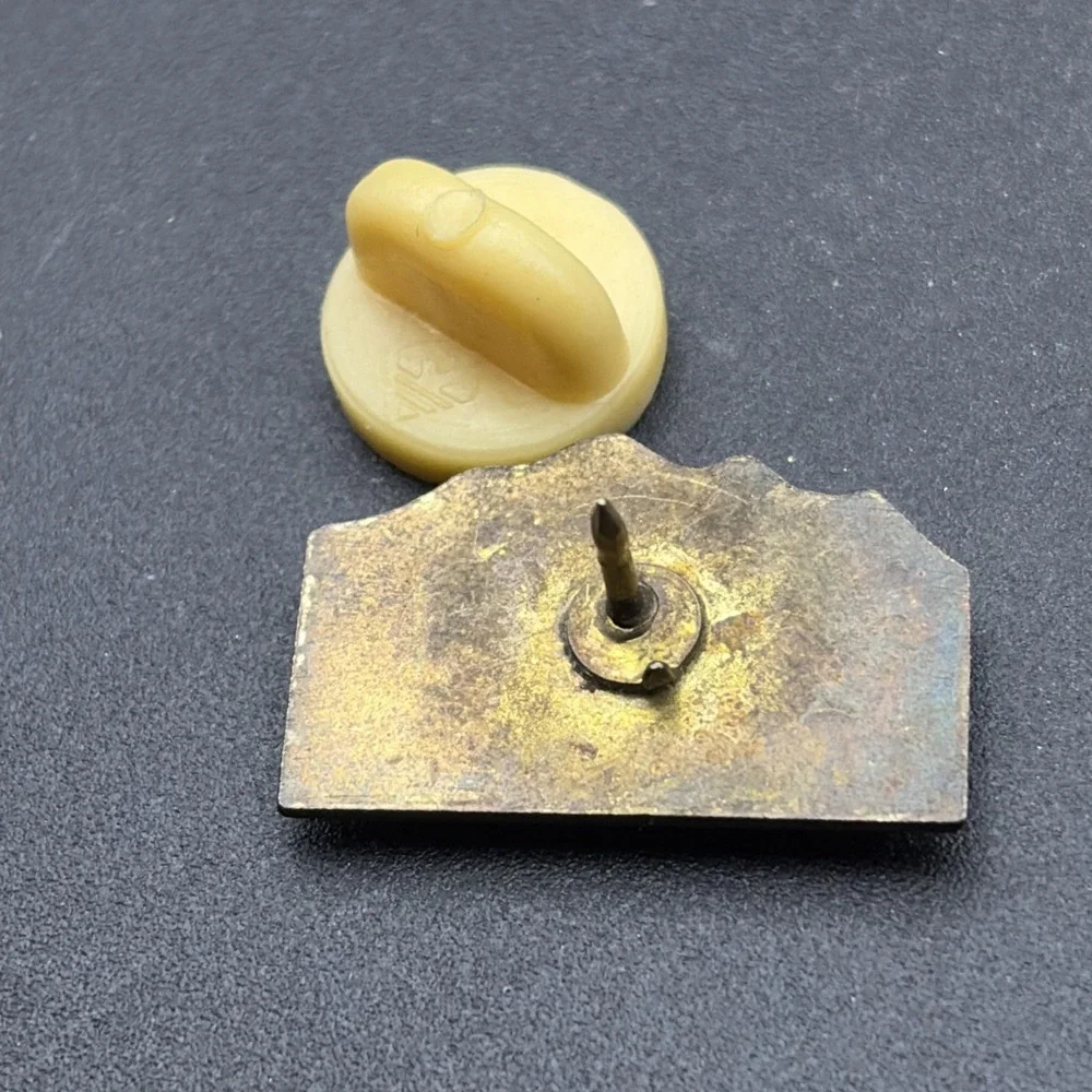 Coors‎ Beer Alcohol Lapel Hat Pin